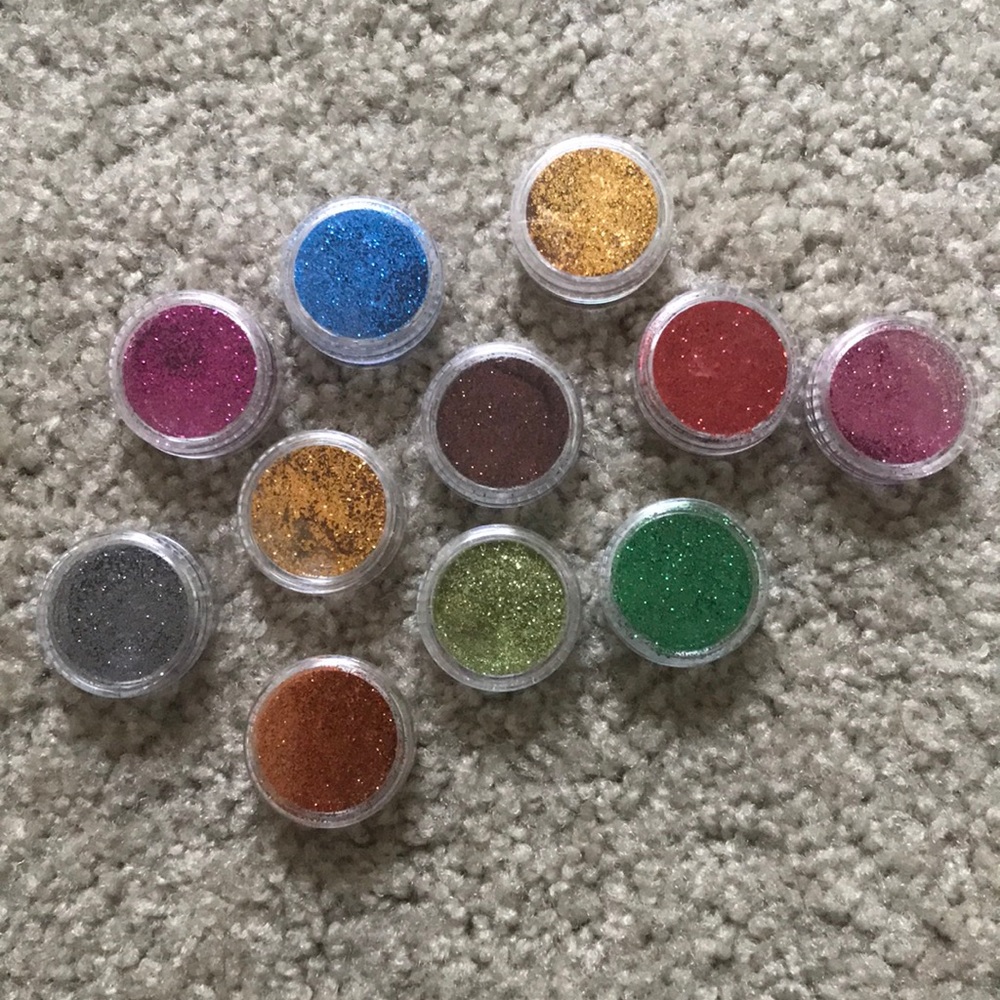 Eye glitter